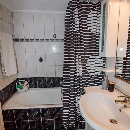 Oasis Apartment